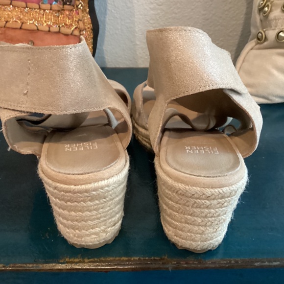 Shoes - Picture 14 of 16